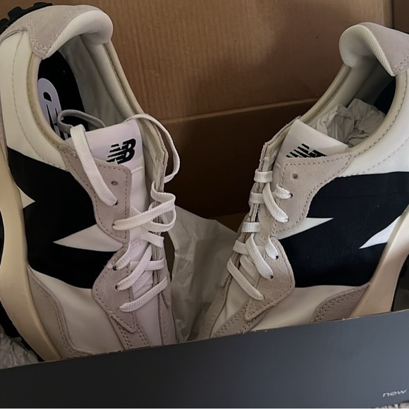 New - Picture 5 of 6